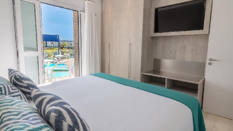 Hotel Suites Los Calderones